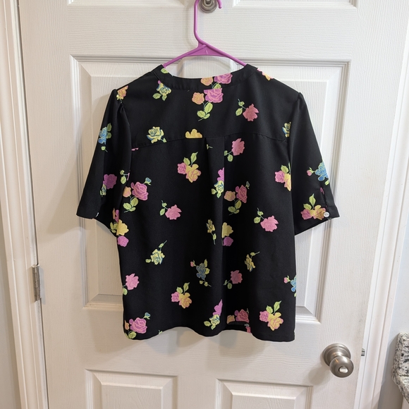 Modcloth Black Floral Button Up Short Sleeve Blouse - Size L - Picture 2 of 5